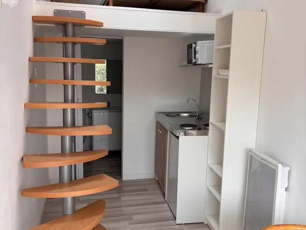 Location studio, pour étudiant(e) idéalement, à Rezé proche de la Sèvre