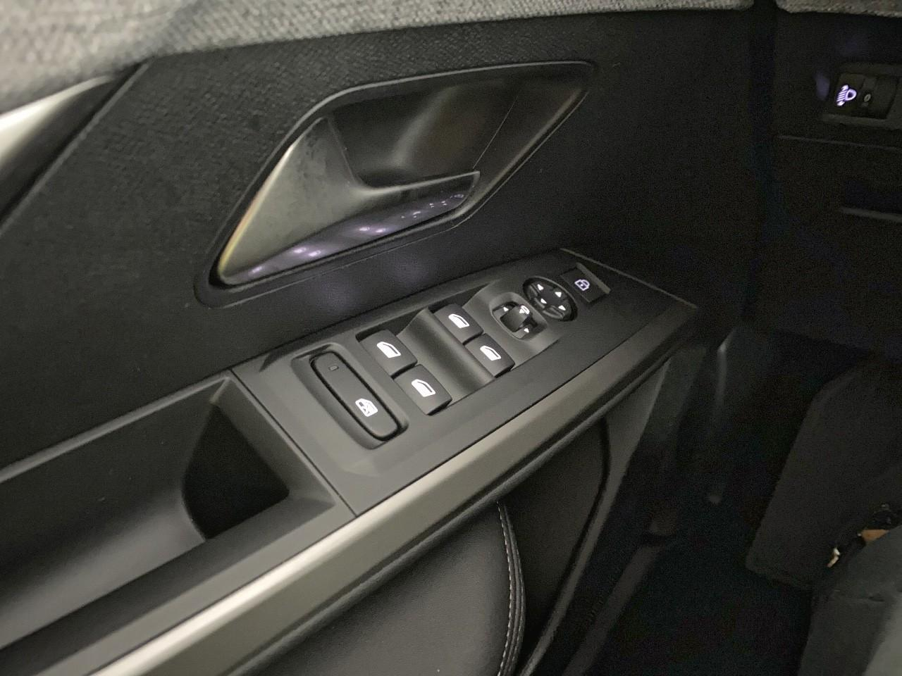 Peugeot 5008 hybrid 145 ch e-dcs6 allure — photo 20