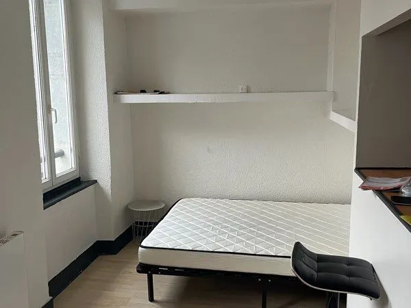 Studio meublé à louer