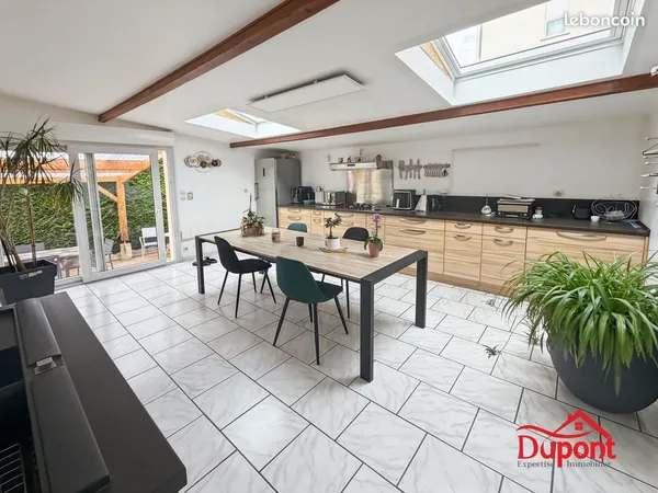 Maison 6 pièces 120 m²