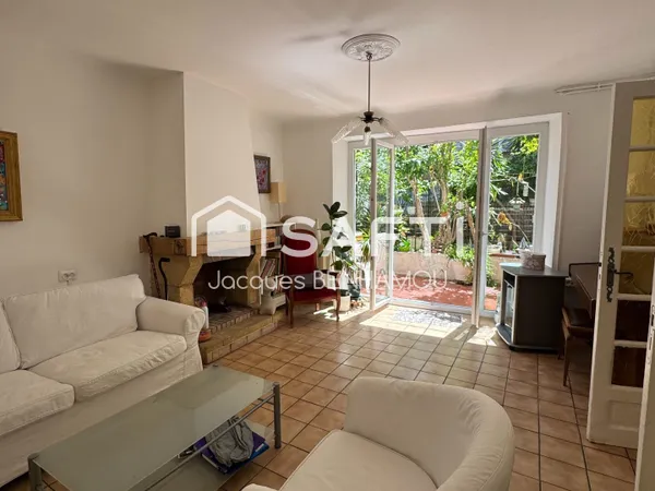 maison en ville 13005