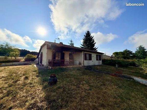 Maison de plain-pied à Cancon - 98m2 3chambres garage terrain de 1100m2
