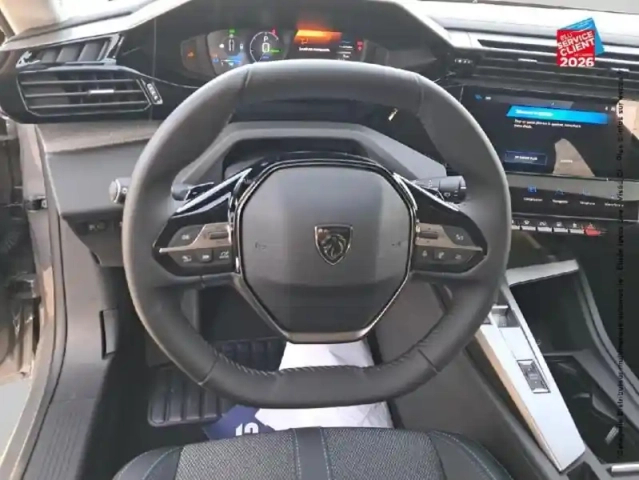 Peugeot 308 sw phev 180ch allure e-eat8 — photo 12