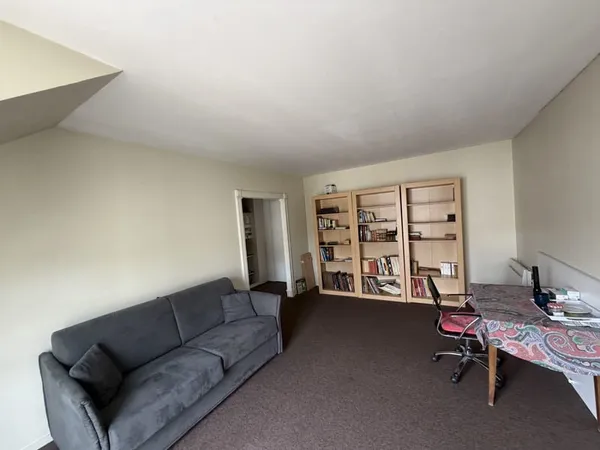 Appartement 3 pièces avec balcon, 2 parkings et cave