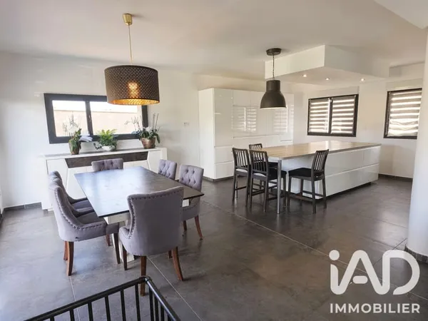 Maison 6 pièces 190 m²