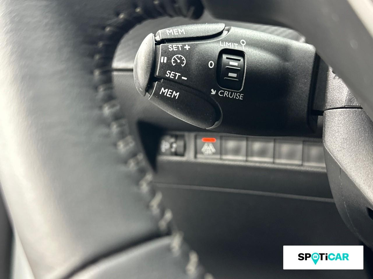 Peugeot 208 1.2 puretech 75ch s&s active — photo 17