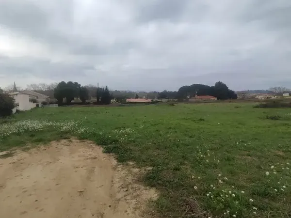 Terrain 410 m²