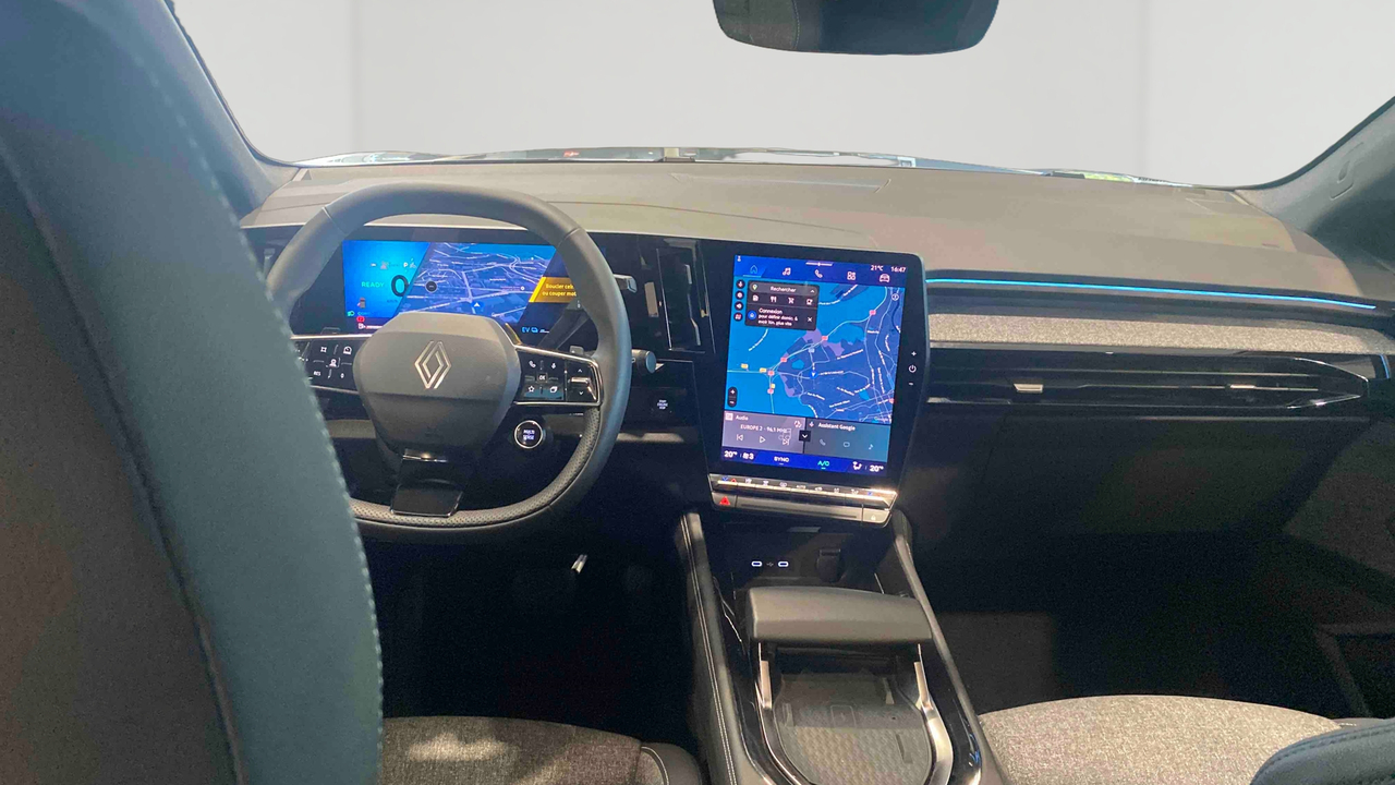 Renault Espace full hybrid E-Tech 200 ch 7pl — photo 9