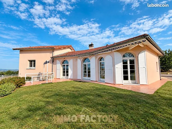 Villa 6 pièces 155 m²