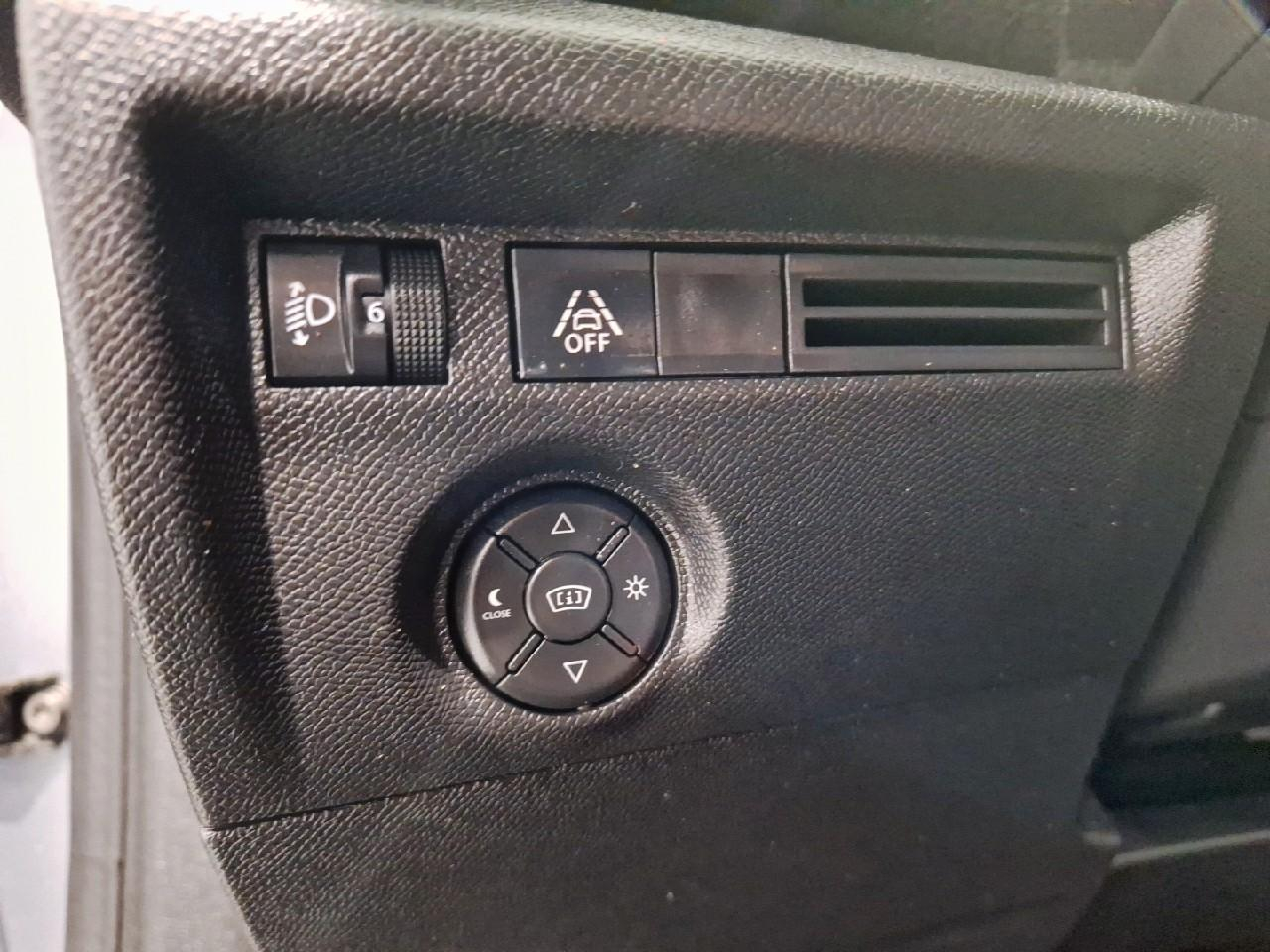 Citroën C4 puretech 130 s&s eat8 shine — photo 22