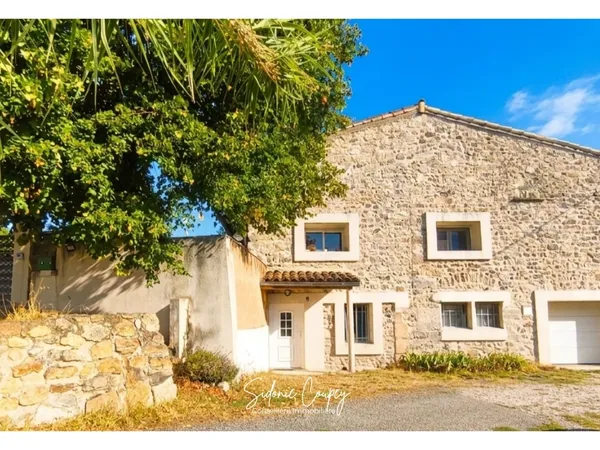 Maison 3 pièces 194 m²
