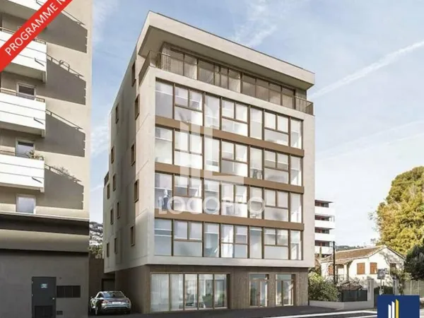 Bureaux 139 m²