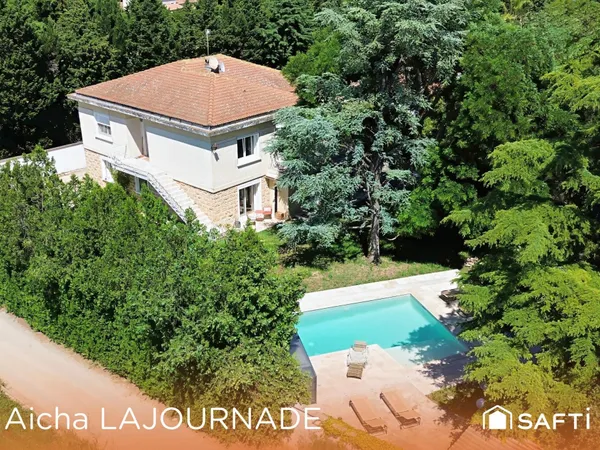 Maison 260m2 avec piscine et jardin!