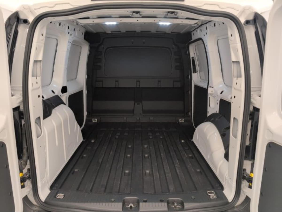 Volkswagen Caddy Fourgon — photo 11
