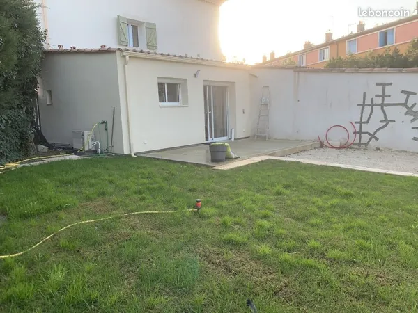 Location studio meublé 20 m2 + jardin