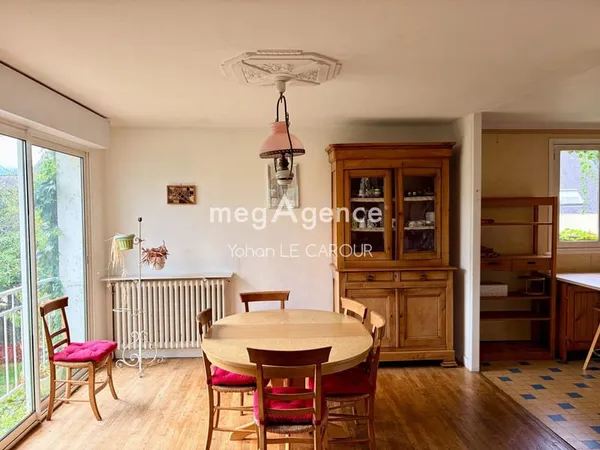 Vannes Bernus - Maison 150 m² avec 2 studios indépendants - Terrain clos 675 m²