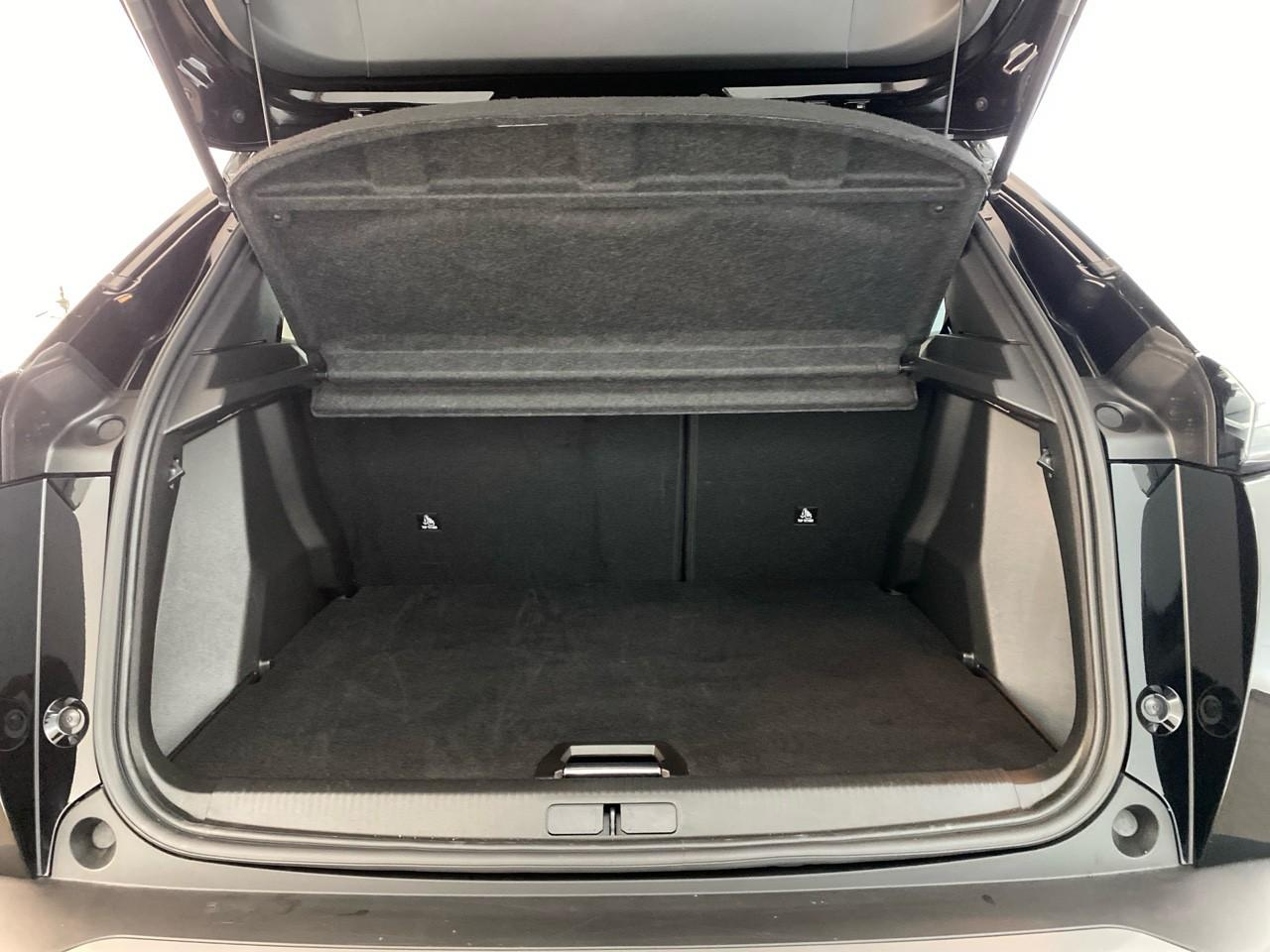 Peugeot 2008 hybrid 145 ch e-dcs6 allure — photo 6