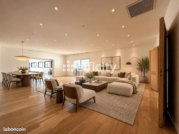 Loft 5 pièces 288 m²