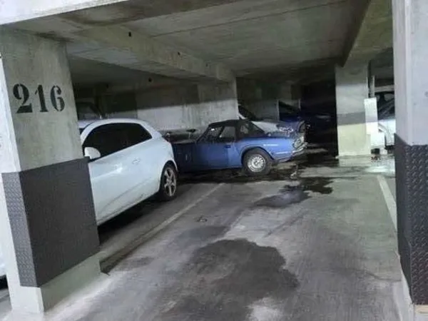 A vendre Parking couvert avec digicod sécurisé