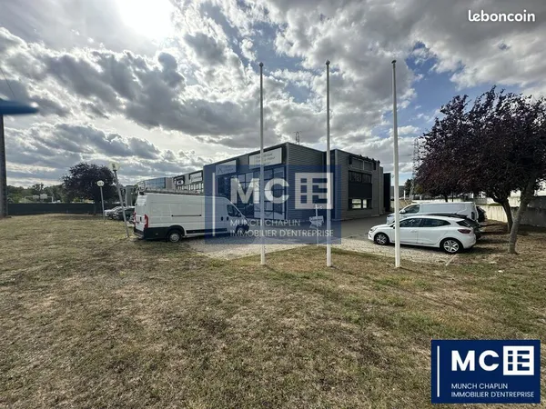 BUREAUX 385 m² MUNDOLSHEIM