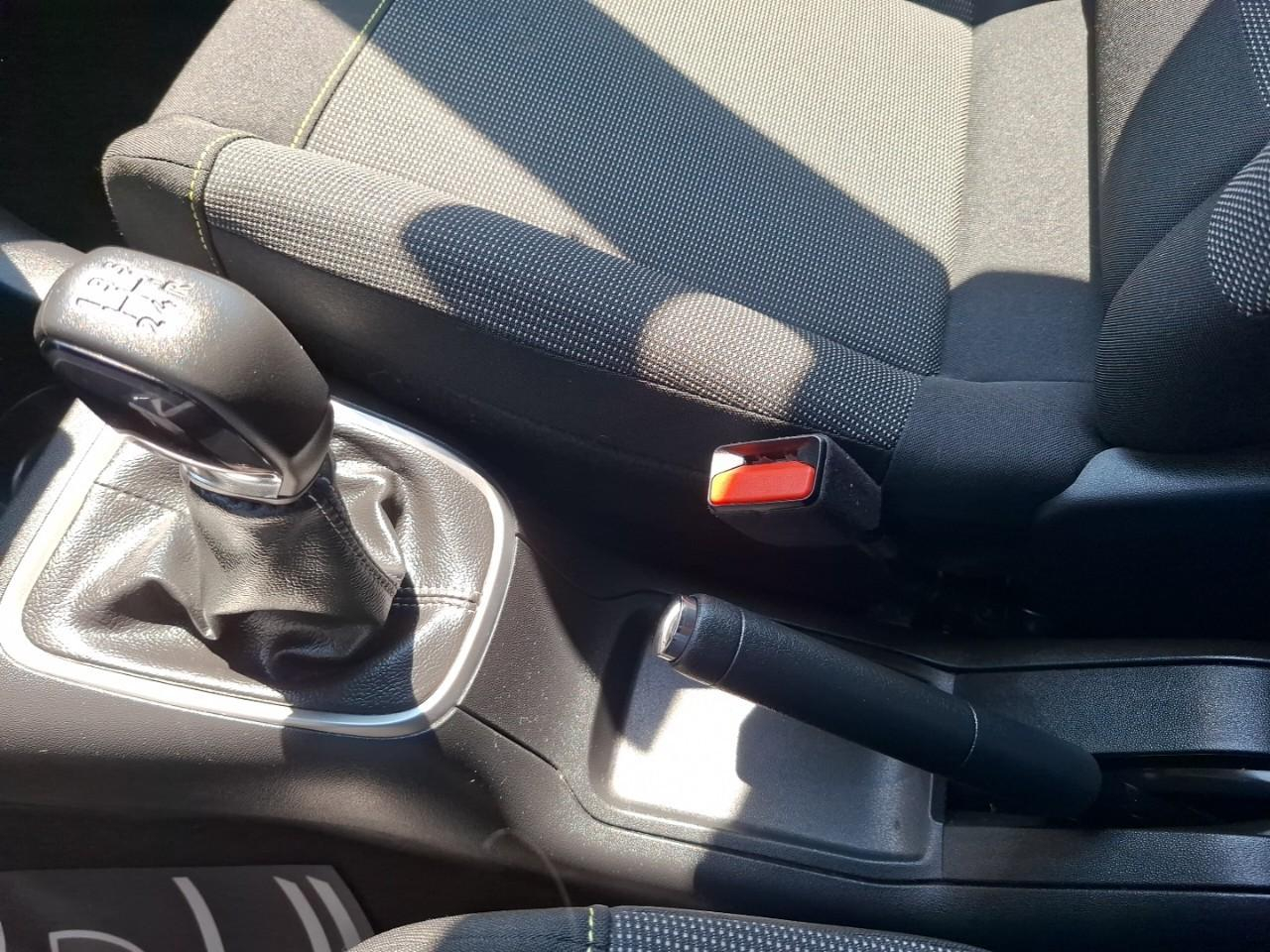 Citroën C3 1.2 puretech 83ch s&s max — photo 22