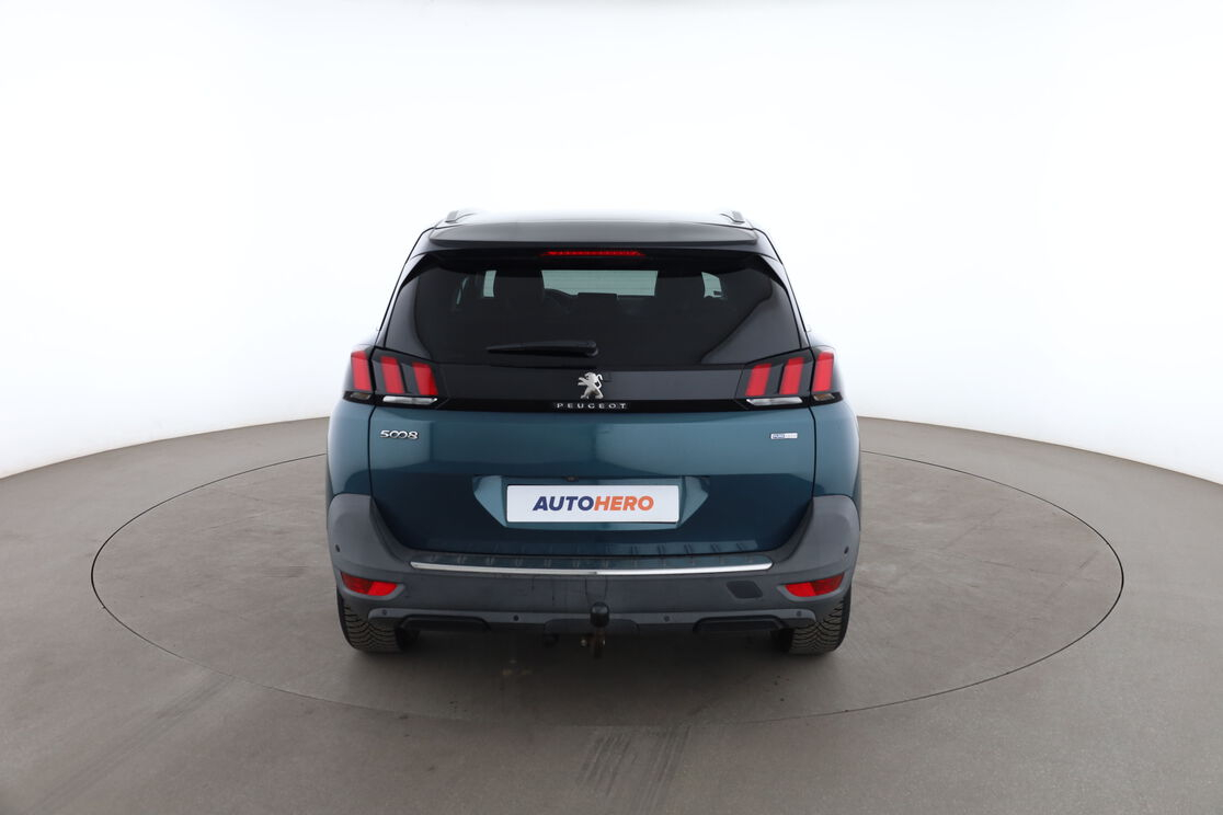 Peugeot 5008 1.2 PureTech Allure — photo 4