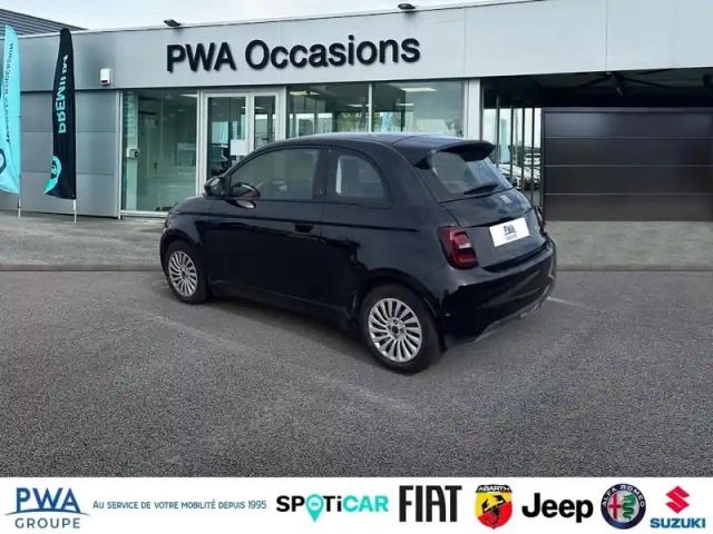 Fiat 500 e 95ch (red) my25 — photo 7