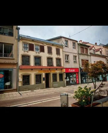 Local bar-restaurant avec logement
