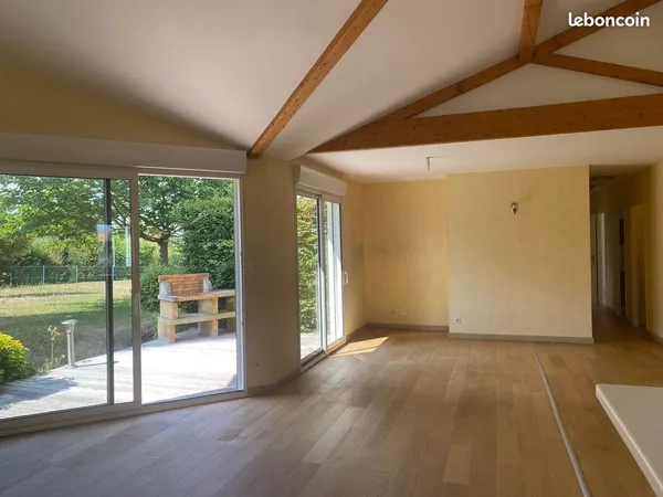 A louer MAISON plein pied 4 chambres 121 m²