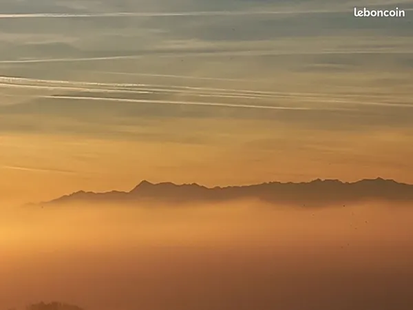 Local/ bureau vue pyrenees