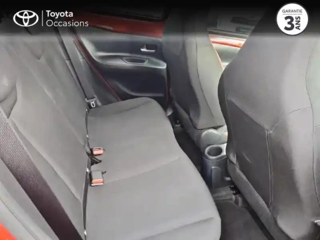 Toyota Aygo x 1.0 vvt-i 72ch design s-cvt — photo 6