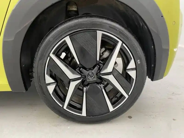Peugeot 208 puretech 100 s&amp;s bvm6 — photo 31