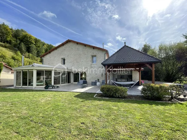 Maison 6 pièces 225 m²