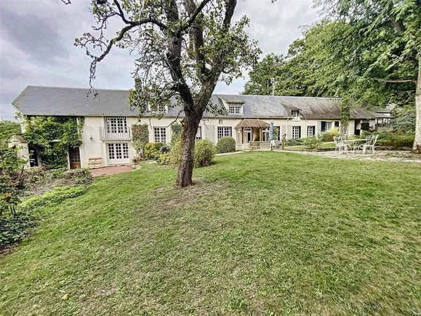 Maison 10 pièces 315 m²