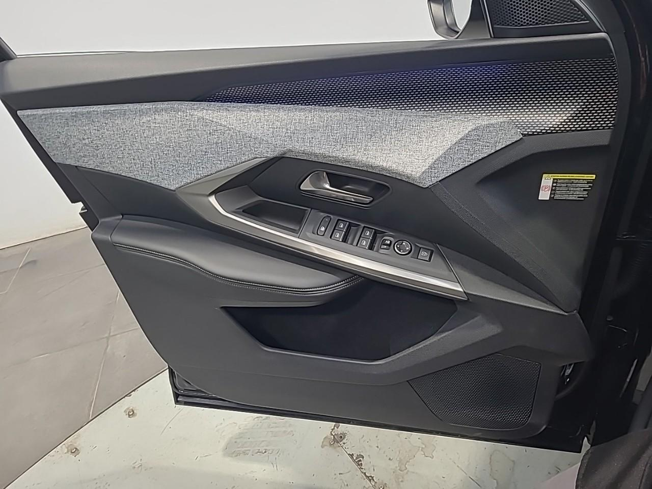 Peugeot 3008 electrique 210 ch 73 kwh gt — photo 28