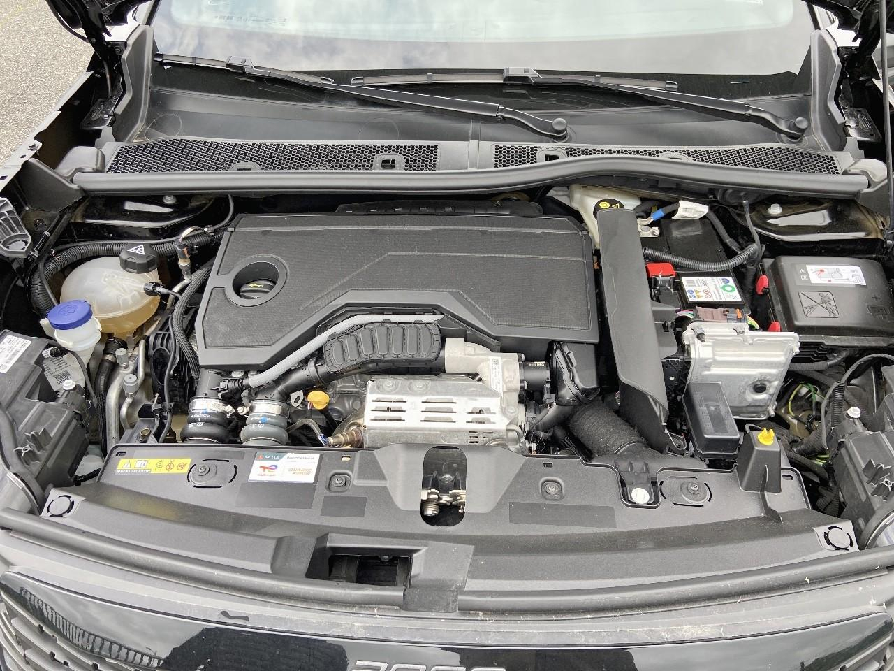 Peugeot 2008 hybrid 136 e-dcs6 style — photo 12