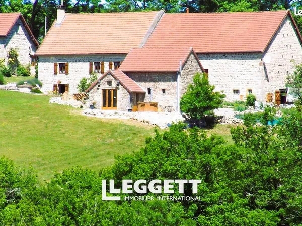 Maison 11 pièces 290 m²