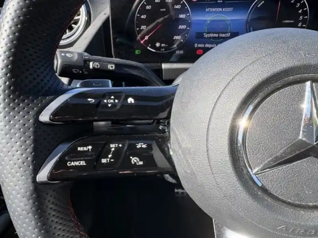 Mercedes Gla 250 e hybrid eq amg line — photo 12