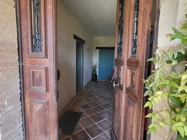 Maison 5 pièces 245 m²