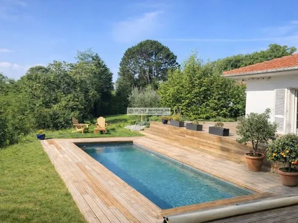 Maison 6 pièces 192 m²