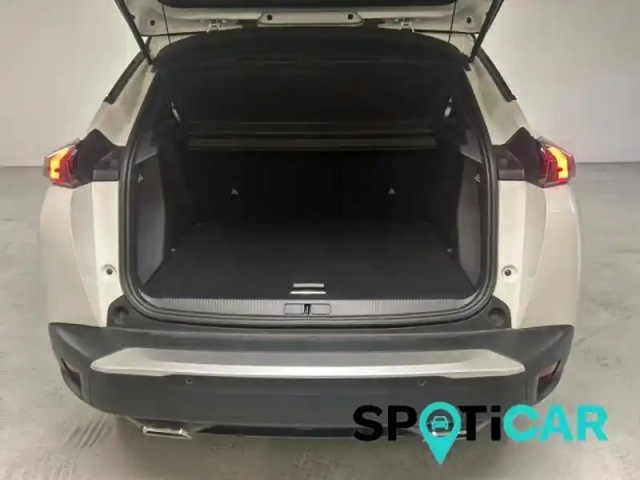 Peugeot 2008 1.2 puretech 130ch s&amp;s gt line eat8 7cv — photo 6