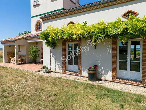 Maison 7 pièces 278 m²