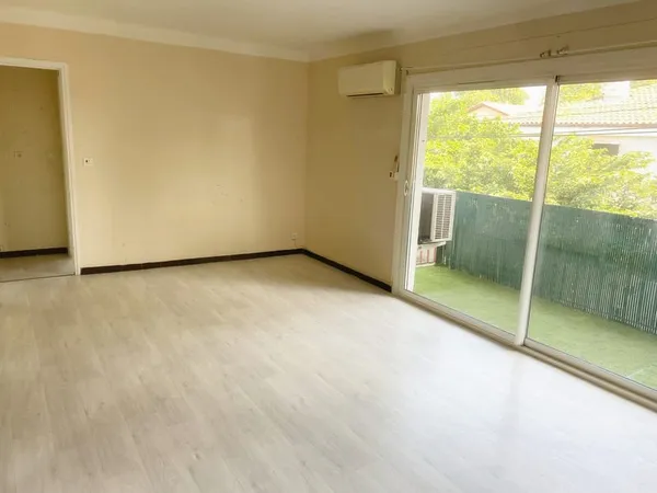 VIAS - APPARTEMENT DE TYPE 4 DE 93M2 AVEC 2 BALCONS