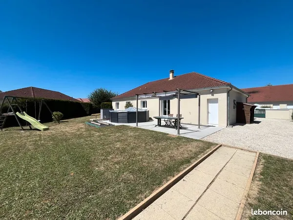 Maison de 113 m2 avec garage de 27m2