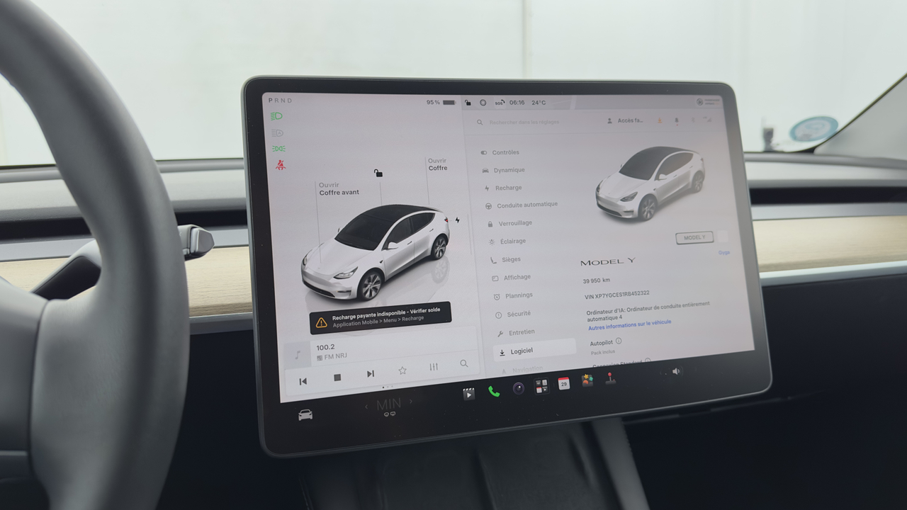 Tesla MODEL Y Standard RWD — photo 20