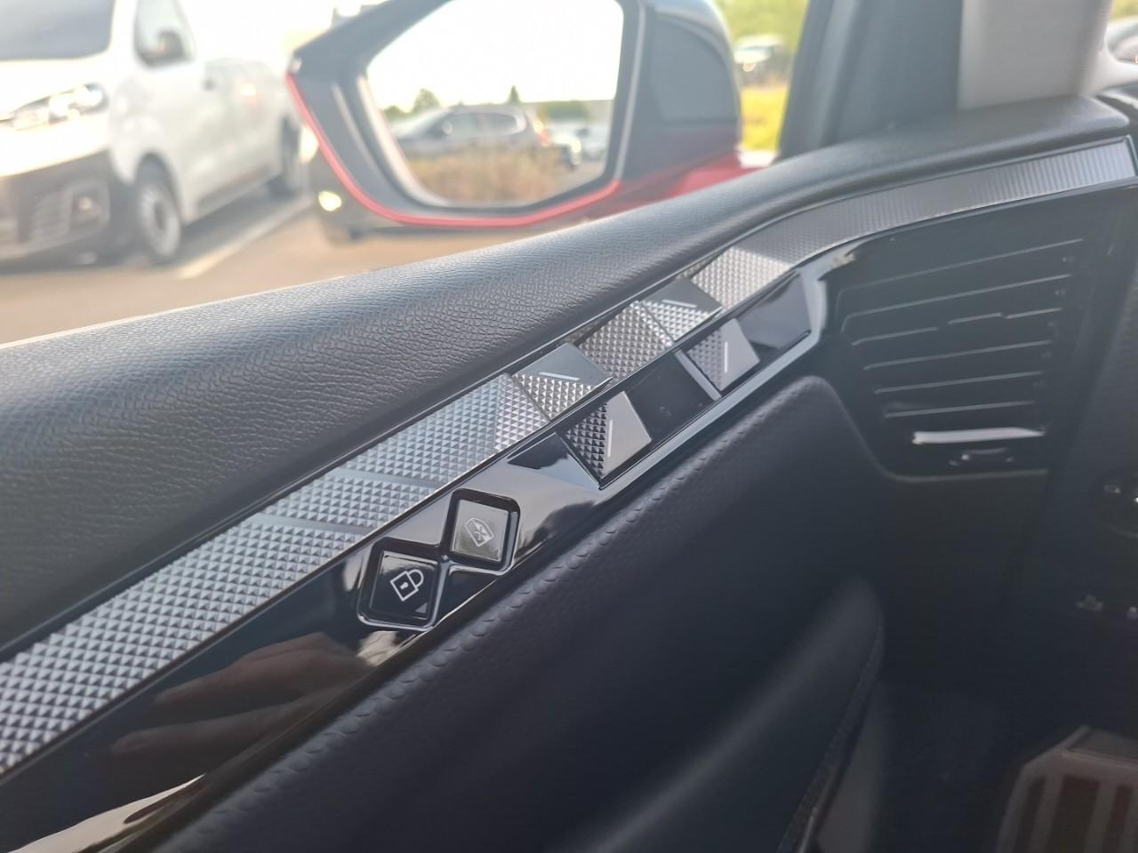 Ds Ds 4 e-tense 225ch rivoli — photo 19