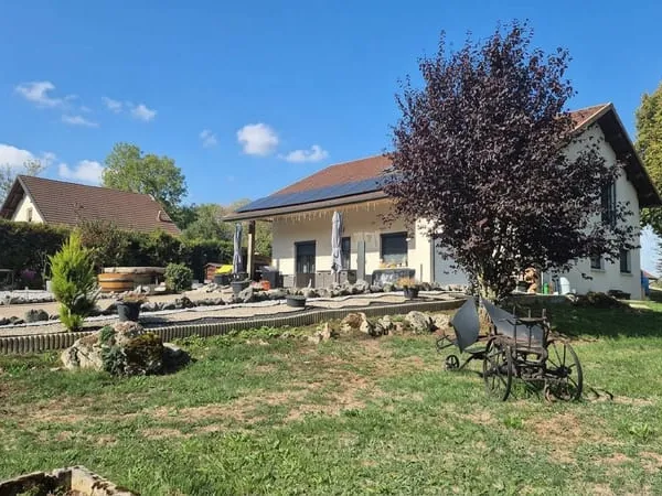 Sérénité, beaux volumes et performances énergétiques à quelq