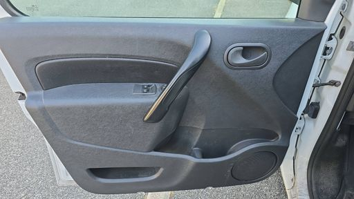 Renault Kangoo 1.5 Blue dCi 115 - Extra R-Link – 2020 – 119000 km – Diesel – Boîte Manuelle — photo 34
