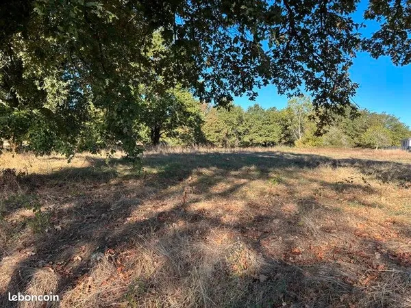 Terrain 3 820 m² Porcheres