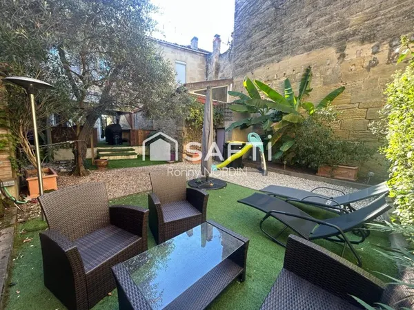 Maison de bourg 195 m2 prête à vous accueillir !!!